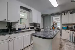809 Pinedale Rd, West Columbia, SC 29170 - Photo 11