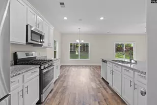 114 Ashley Hall Rd, Columbia, SC 29229 - Photo 9