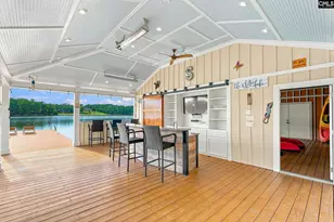 553 Jacobs Millpond Rd, Elgin, SC 29045 - Photo 17