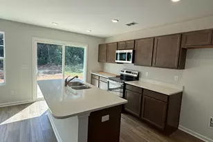 332 Tartan Rd, Hopkins, SC 29061 - Photo 9