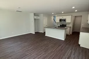338 Tartan Rd, Hopkins, SC 29209 - Photo 5