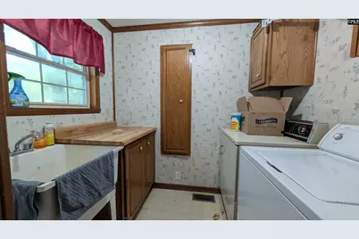 7907 Bruton Road, Columbia, SC 29203 - Photo 15