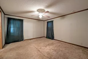 7907 Bruton Rd, Columbia, SC 29203 - Photo 17