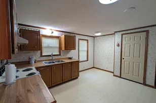 7907 Bruton Rd, Columbia, SC 29203 - Photo 9