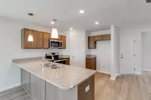 220 Laurinton Farms Dr, Hopkins, SC 29061 - Photo 9