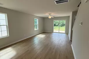 233 Laurinton Farms Dr, Hopkins, SC 29061 - Photo 5
