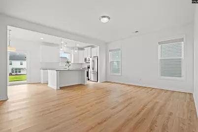1054 Crescent Moon Loop, Hopkins, SC 29061 - Photo 5