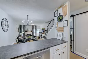 111 Village Walk, Columbia, SC 29209 - Photo 5