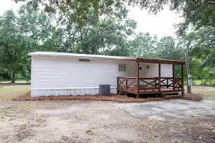 446 W Inwood St, Bethune, SC 29009 - Photo 17