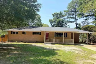 1821 Luster Ln, Columbia, SC 29210 - Photo 1