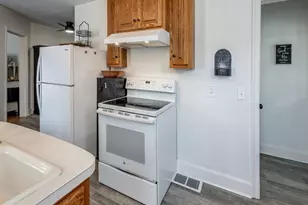 1806 2nd Ave, West Columbia, SC 29169 - Photo 17