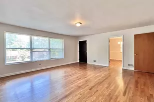 127 Whispering Pines Cir, Columbia, SC 29205 - Photo 5