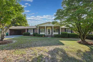 2043 Fairlawn Cir, Cayce, SC 29033 - Photo 1