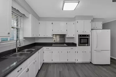 2043 Fairlawn Circle, Cayce, SC 29033 - Photo 21