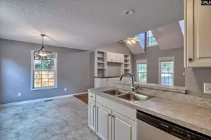 110 Bradford Hill Dr, West Columbia, SC 29170 - Photo 11