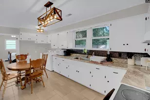 2729 College St, Newberry, SC 29108 - Photo 7