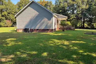 2221 Timber Ln, Newberry, SC 29108 - Photo 3