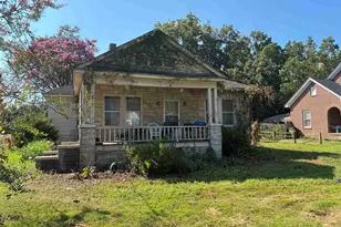 924 Fair St, Newberry, SC 29108 - Photo 1