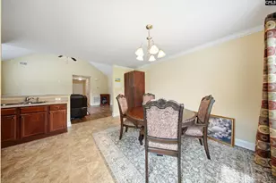 102 Burgundy Ct, Batesburg, SC 29006 - Photo 11