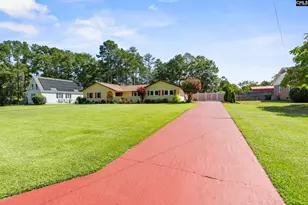 303 Cool Springs Dr, Camden, SC 29020 - Photo 3