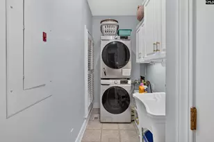 325 St James St, Columbia, SC 29205 - Photo 31