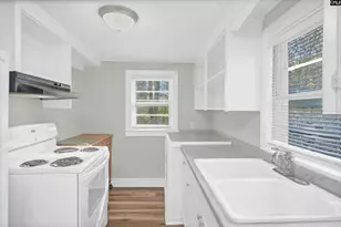 203 Augusta St, West Columbia, SC 29169 - Photo 11