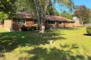 2307 Brookside Dr, Newberry, SC 29108 - Photo 3