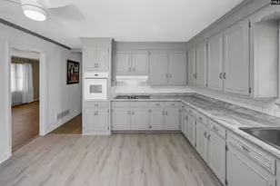 1900 Dominion Dr, Columbia, SC 29209 - Photo 39