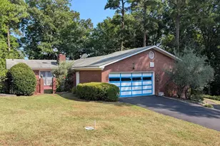 1800 Holly Hill Dr, West Columbia, SC 29169 - Photo 9