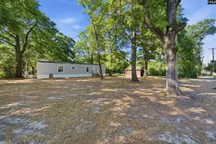 293 Walnut St, Salley, SC 29137 - Photo 5