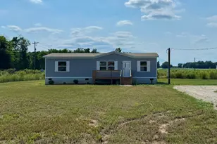 1068 Preference Rd, Saint Matthews, SC 29135 - Photo 3