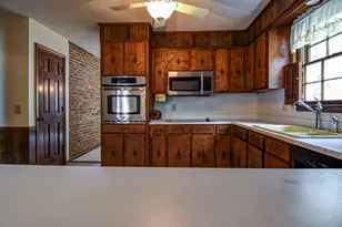831 Statler Rd, Columbia, SC 29210 - Photo 9