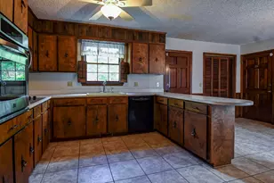 831 Statler Rd, Columbia, SC 29210 - Photo 7