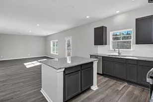 130 Middlesex Ct, Lugoff, SC 29078 - Photo 9