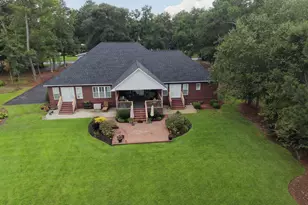 2941 Waverly Dr, Sumter, SC 29150 - Photo 3