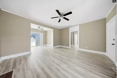 113 S Dennis Avenue, Bishopville, SC 29010 - Photo 5