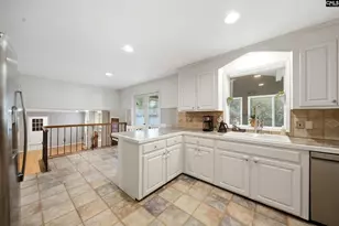6347 Kemberly St, Columbia, SC 29209 - Photo 7