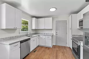 1006 Plowden Mill Rd, Sumter, SC 29153 - Photo 3