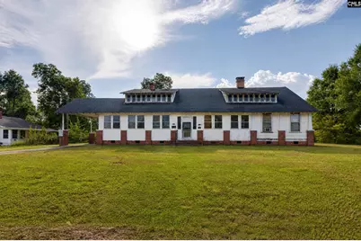 303 N Jennings Street, Saluda, SC 29138 - Photo 1
