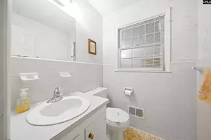 2439 Dove Ln, Columbia, SC 29210 - Photo 9