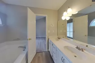 127 Wenlock Cir, Irmo, SC 29063 - Photo 9