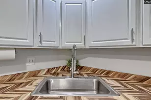 101 Spring Lake Dr, Lexington, SC 29072 - Photo 9