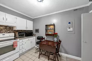 1825 St Julian Pl, Columbia, SC 29204 - Photo 11