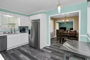 1031 Wisteria Dr, West Columbia, SC 29169 - Photo 11