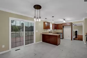 137 Cotoneaster Dr, Columbia, SC 29229 - Photo 13