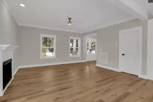 624 B Ave, West Columbia, SC 29169 - Photo 13