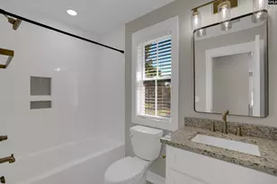624 B Ave, West Columbia, SC 29169 - Photo 31