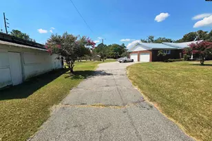 155 S E Ave, Leesville, SC 29070 - Photo 3