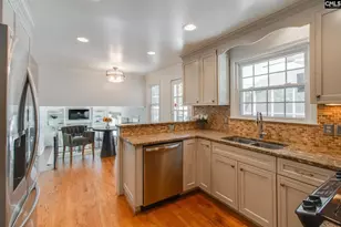 2328 Wake Forest Dr, Columbia, SC 29206 - Photo 15
