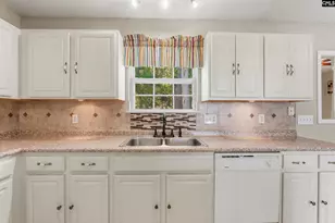108 Montclaire Cir, West Columbia, SC 29170 - Photo 13